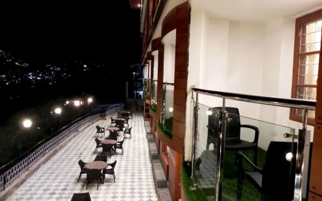 Hotel Mall Palace
