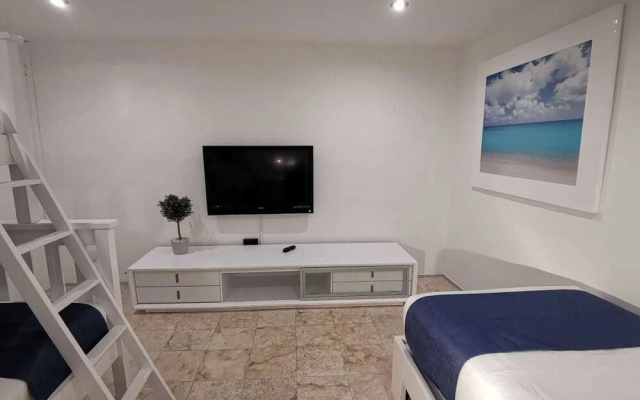Magia Beachside Apartment by Bvr