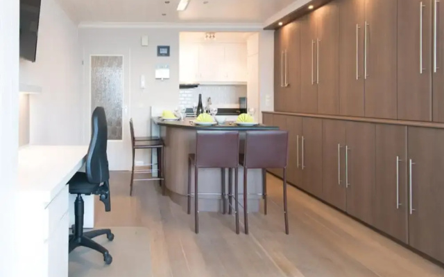 Relaxing Apartment With Bicycle Shade