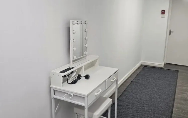 Basement Apartment Near City Centre