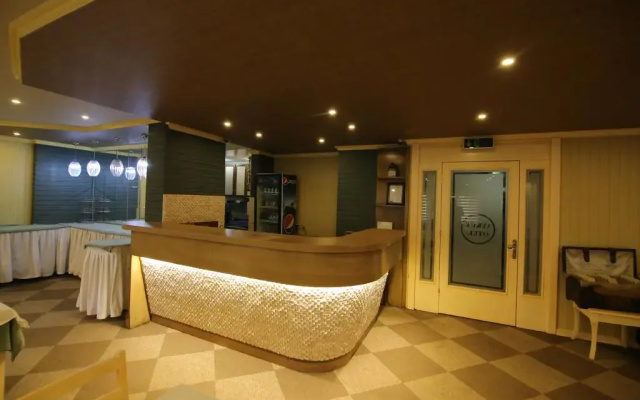 Aykut Palace Hotel