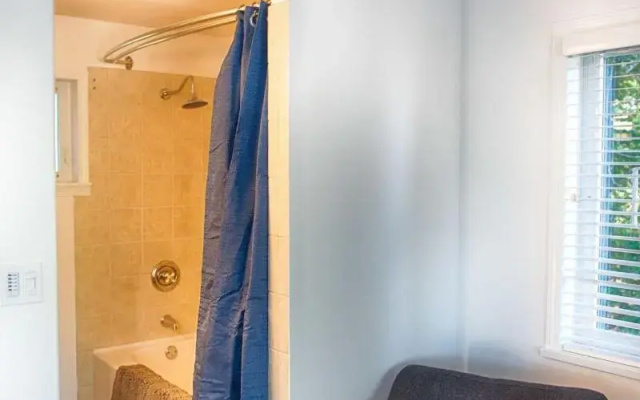 The Francis Boutique Inn