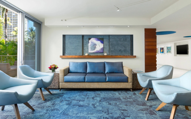 Courtyard by Marriott Waikiki Beach
