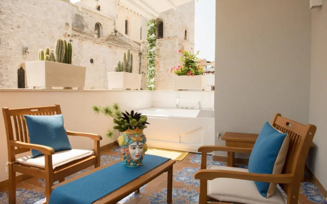 Mare Versus Luxury Suites
