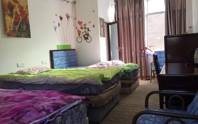 Wuyishan Gufeng Luke Youth Hostel