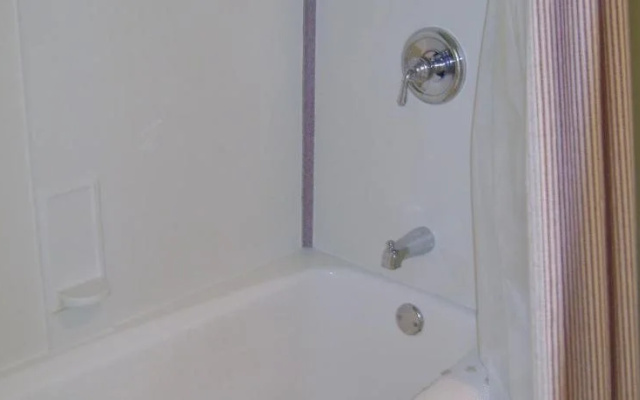 Four Creeks Bed & Breakfast