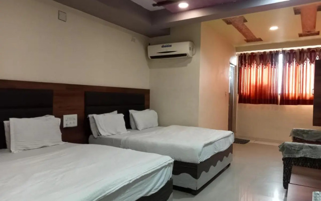 OYO Spot on  8592 Hotel Paras Palace