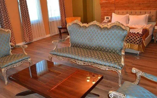 Enliva Hotel