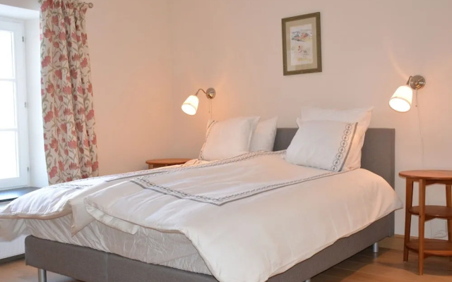 Charming Farmhouse in Ouffet for 7