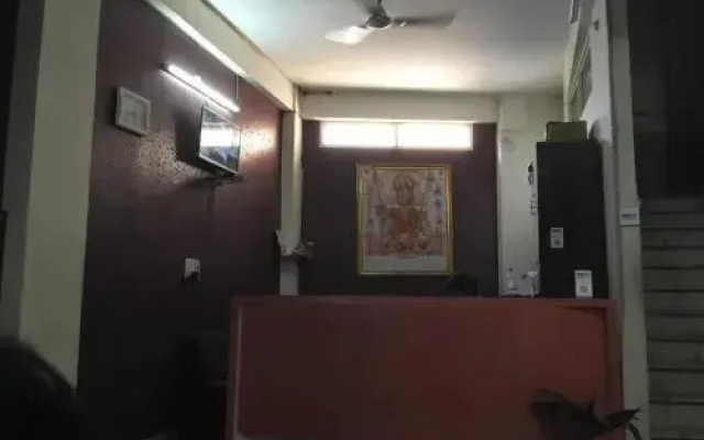 Hotel O by OYO Jagdamba Hotel