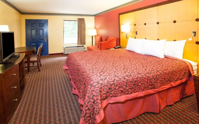 Days Inn by Wyndham Covington