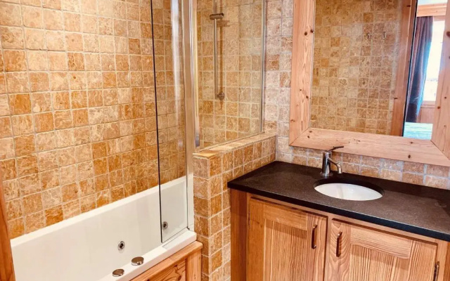 Appartement Val-d'Isère, 4 pièces, 8 personnes - FR-1-411-1