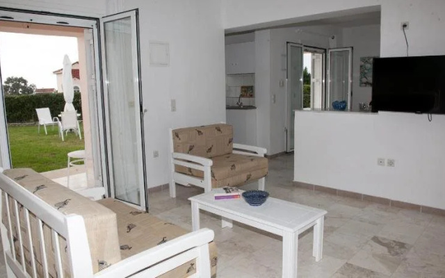 Cavaliere Houses
