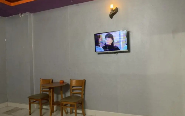 Gia Bao Hotel