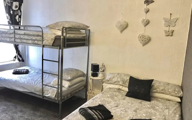 The Butterfly Hotel - Group Weekends