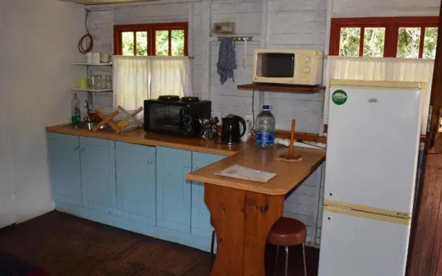 Woodlands Cottages & Camping