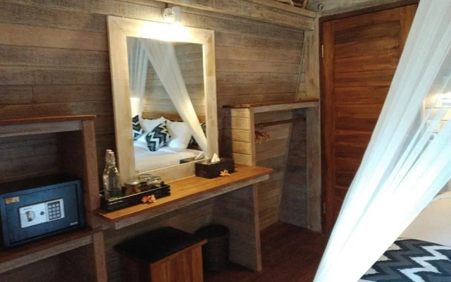 Honeybee Hut Lembongan