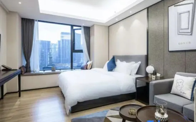 Yuyu Hotel (Zhumadian Century Plaza Tianzhongshan Avenue)