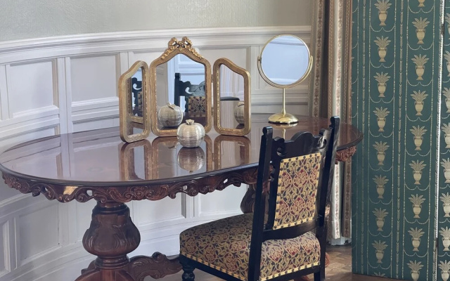 Dalmore House - The Duchess Apartment