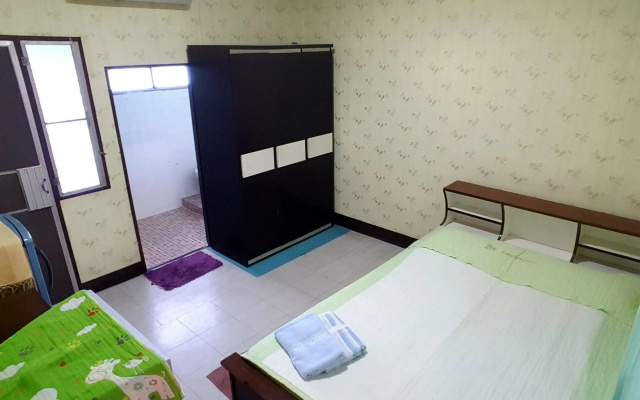 Hug Chang House