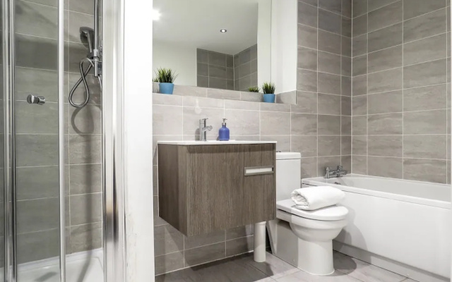Tudors - JQ Apartments - Double & Twin