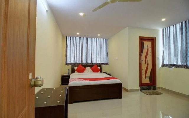 OYO 15564 Felicity Inn