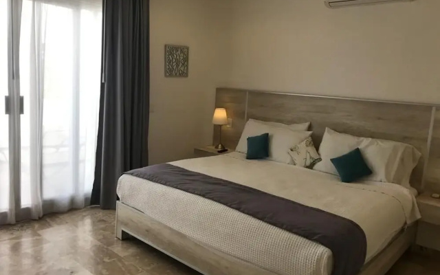 5a Coral Suites