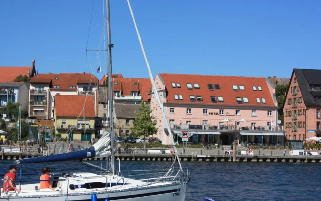 Hotel Am Yachthafen