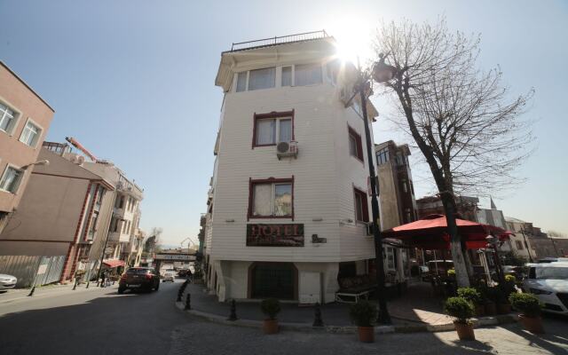 Hotel Rose Bouquets Стамбул вид на фасад