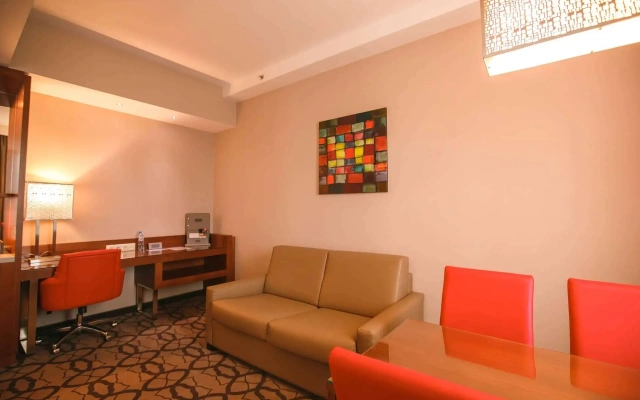 Ramada Plaza Voronezh City Centre