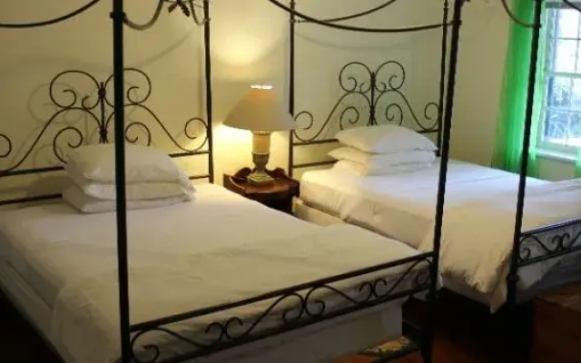 Aunt Nea's Inn