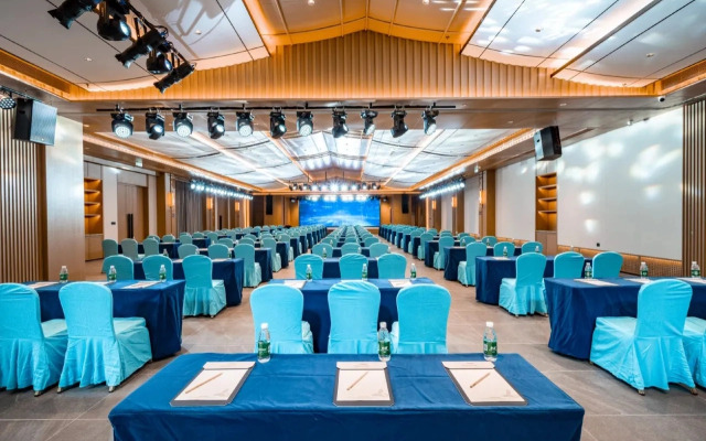 Отель Dong Rong Guest International