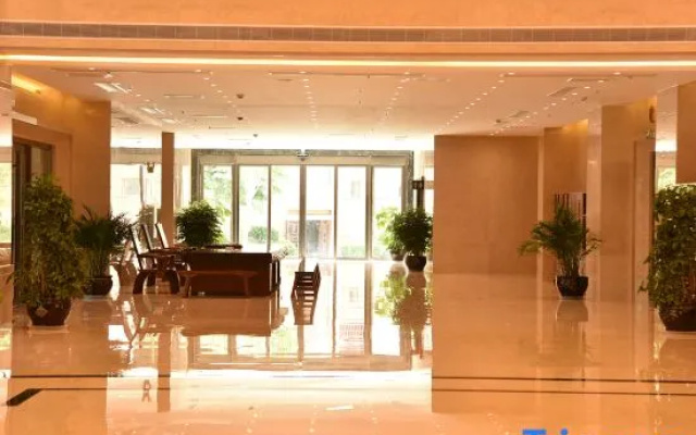 Yuanyang Golden Bay Terrace Hotel