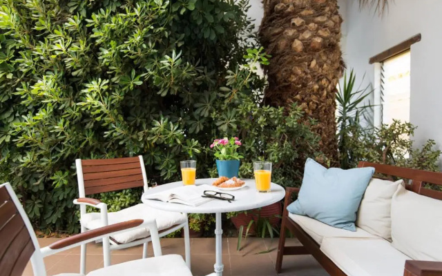 Anna Plakias Apartments