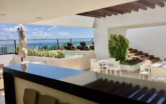 Kuxtal Condos by Select