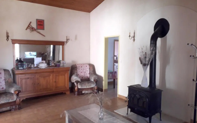 House With 2 Bedrooms in Eymet, With Enclosed Garden