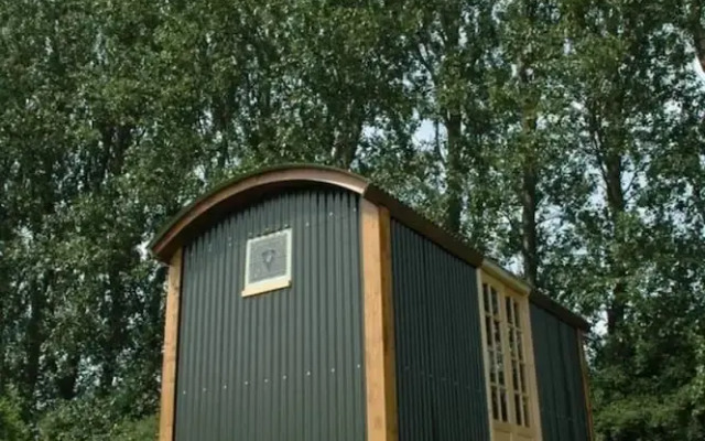 Shepherds Hut in Bath