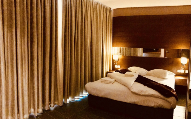 The Seventh Star Hotel Suites