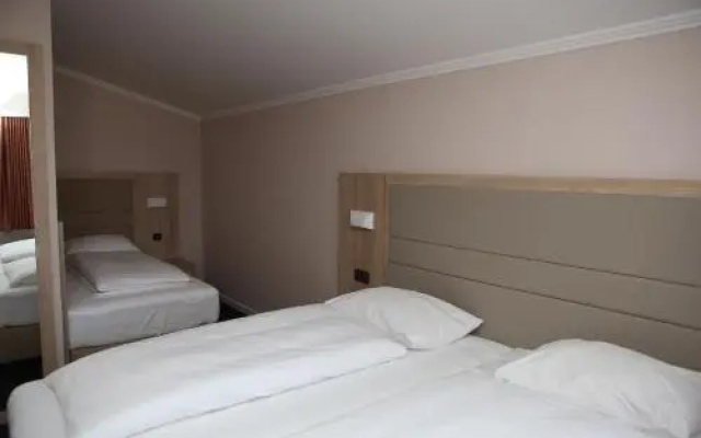 Hotel Ana