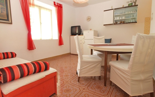 Apartment 256