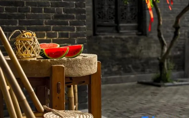 Wanjia Courtyard Hotel (Taierzhuang Ancient City Scenic Area)