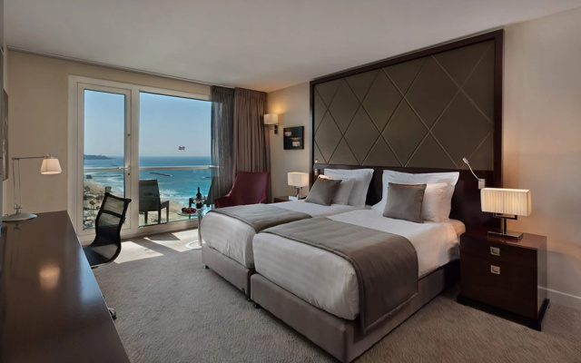 Crowne Plaza Tel Aviv Beach by IHG