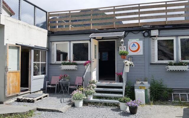 Hellesylt Motel og hostel вид на фасад