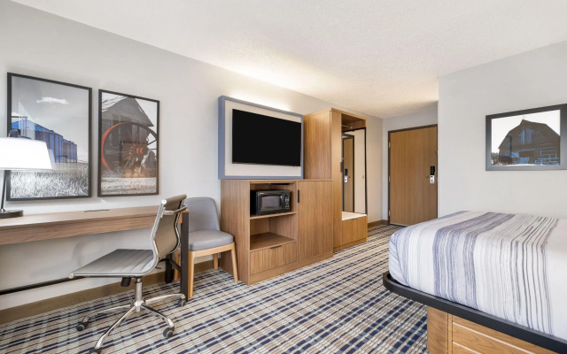 AmericInn by Wyndham Bismarck