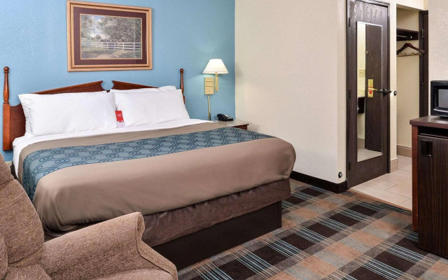 Econo Lodge Inn & Suites Shelbyville