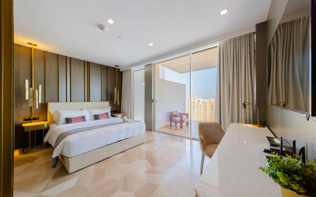 DXB - Five - 41506 - PJ