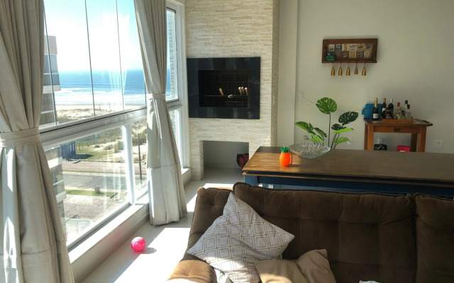 Apartamento com excelente localização. Cobertura.
