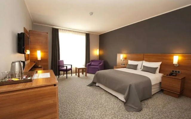 Hotel 117