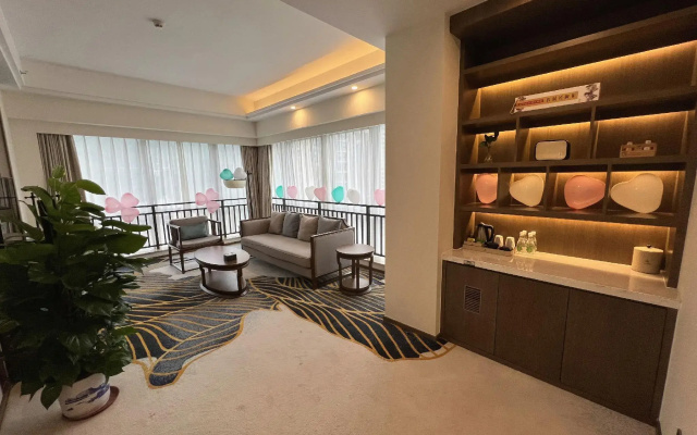 Yuelin Hotel