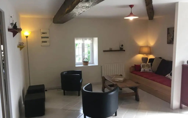 Logement Independant Le Poulailler Proche Guedelon